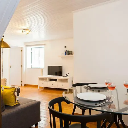Apartment Joivy Charming Near Fado Museum Lisbon