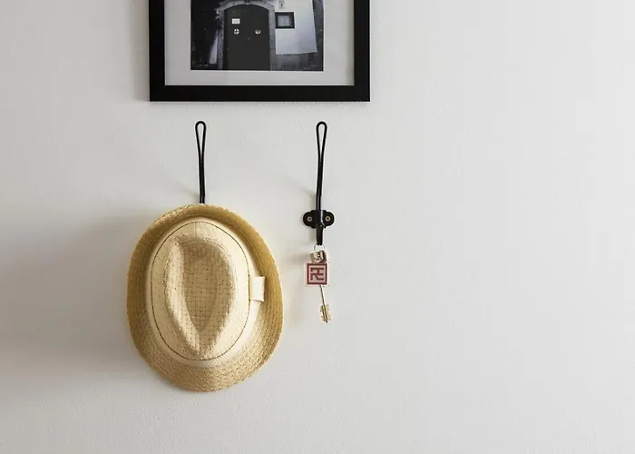 Guestready - Bright Flat In Alfama 리스본
