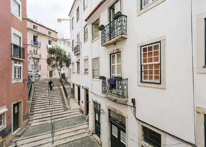 Guestready - Bright Flat In Alfama * 리스본