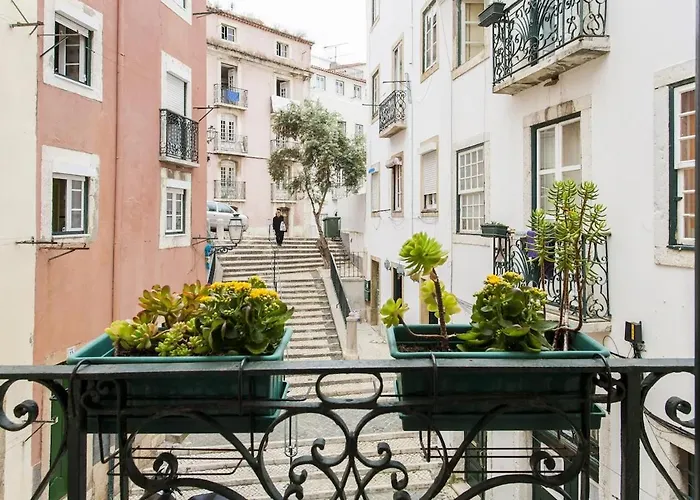 Guestready - Bright Flat In Alfama *
